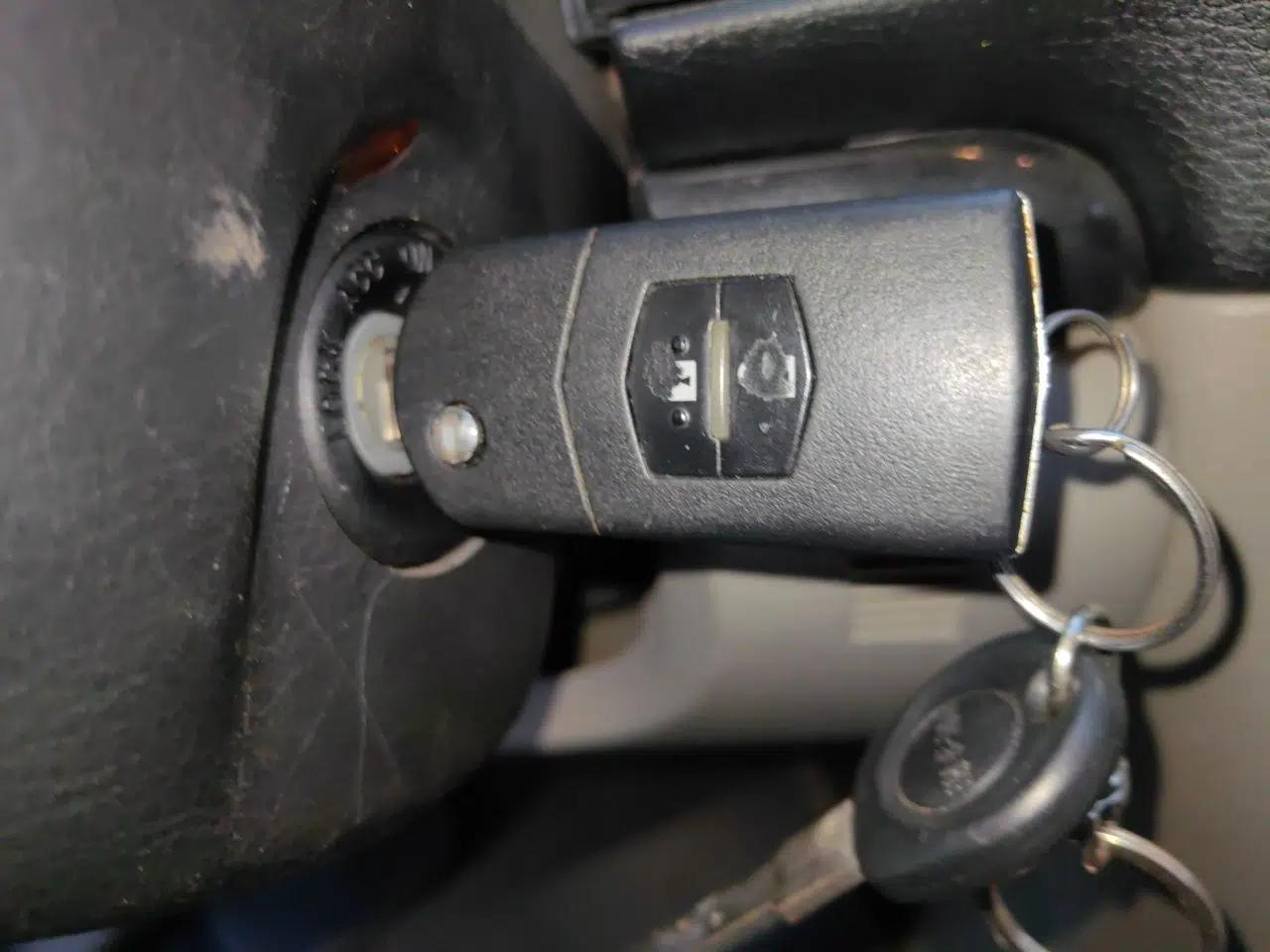 Mazda 6 2011 2.0L Automatic Fashion Edition — миниатюра 9