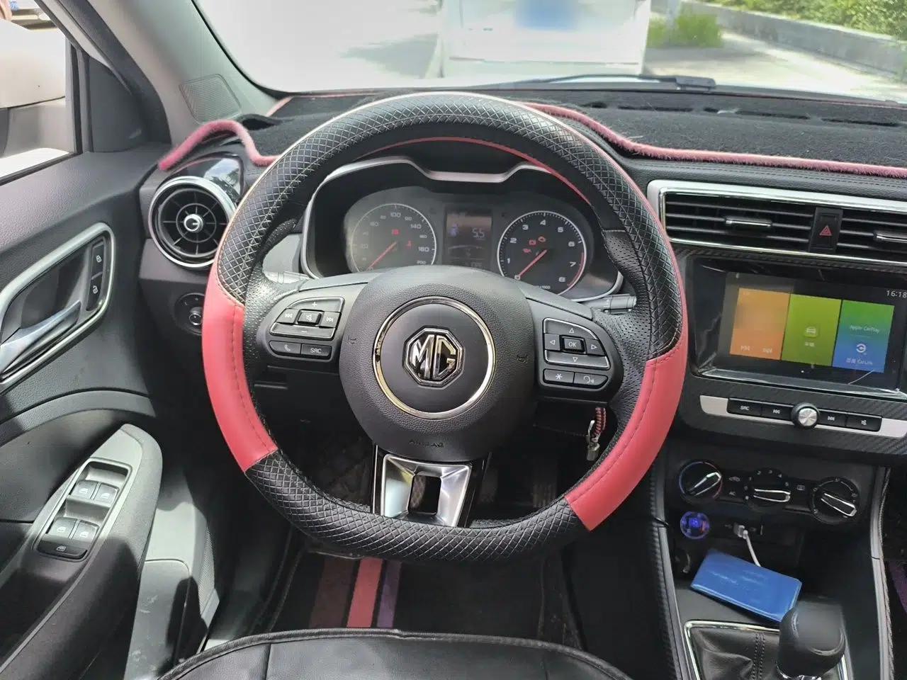 MG ZS 2020 Global Bestseller with 1.5L Engine Manual Transmission and a Massive 65-Inch Panoramic Sunroof Version — миниатюра 11