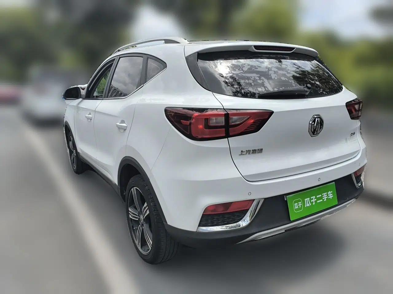 MG ZS 2020 Global Bestseller with 1.5L Engine Manual Transmission and a Massive 65-Inch Panoramic Sunroof Version — миниатюра 4