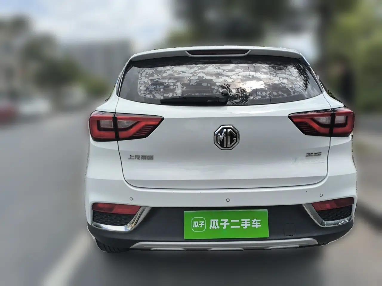 MG ZS 2020 Global Bestseller with 1.5L Engine Manual Transmission and a Massive 65-Inch Panoramic Sunroof Version — миниатюра 5