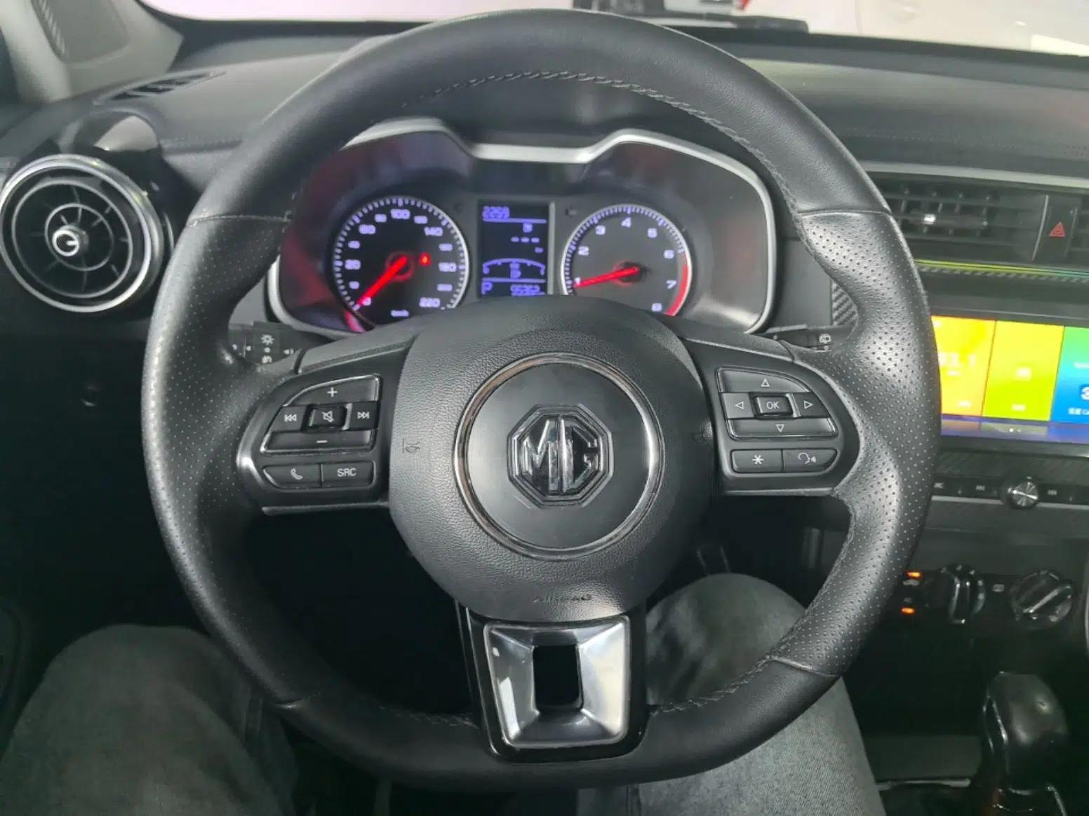 MG ZS 2018 1.5L Automatic Luxury Edition China V Standard — миниатюра 11