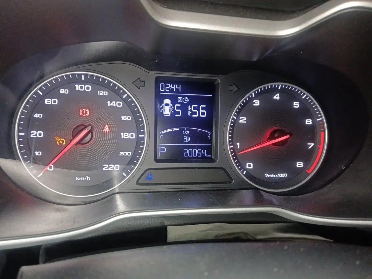 MG ZS 2018 1.5L Automatic Luxury Edition China V Standard — миниатюра 12