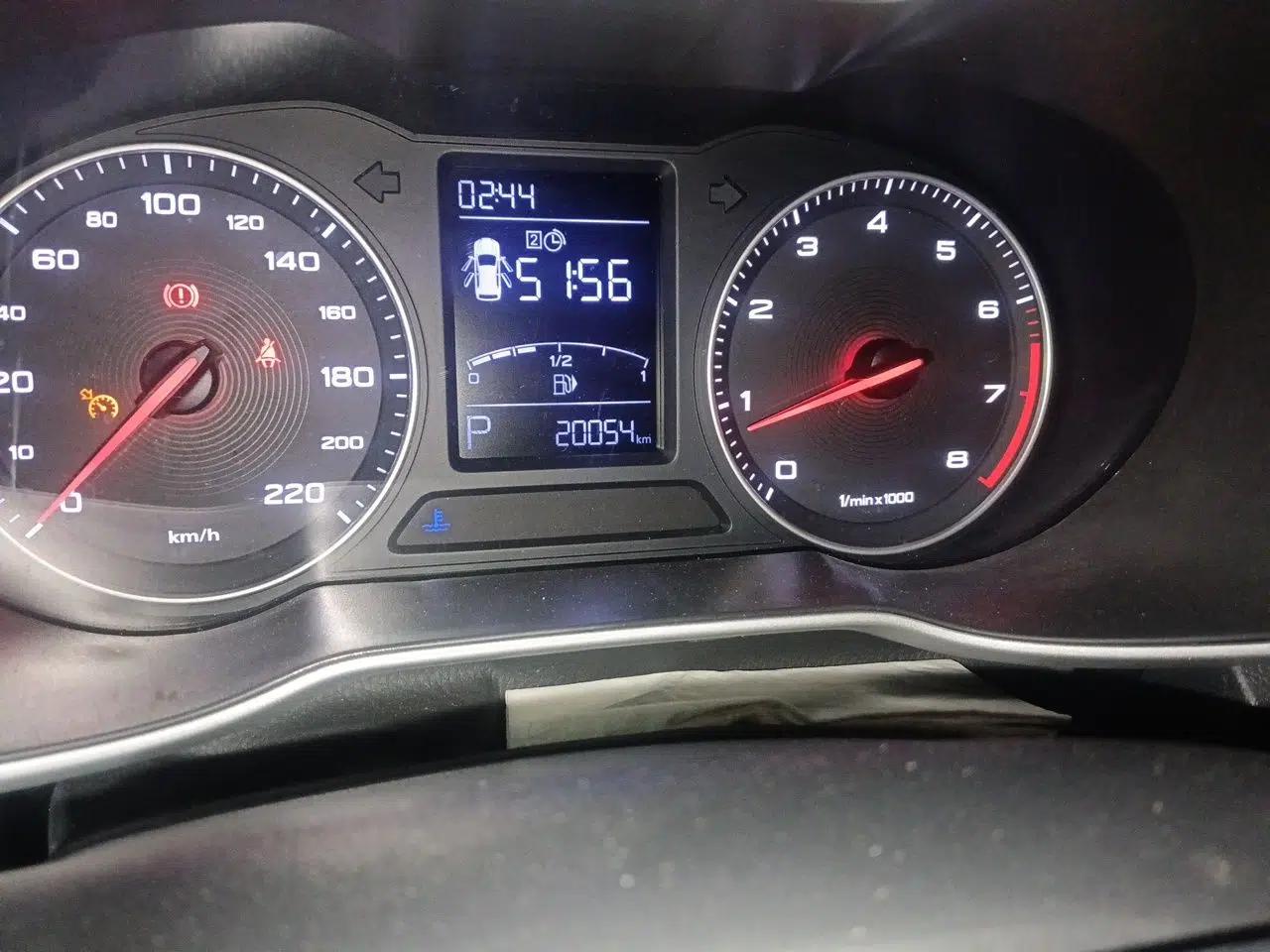 MG ZS 2018 1.5L Automatic Luxury Edition China V Standard — миниатюра 13