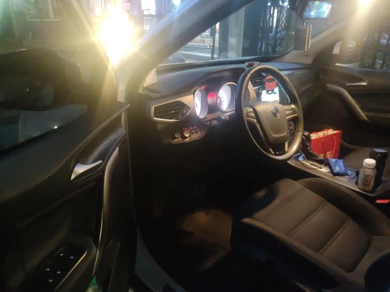 MG GS 2015 1.5TGI TST Elite Edition — миниатюра 17