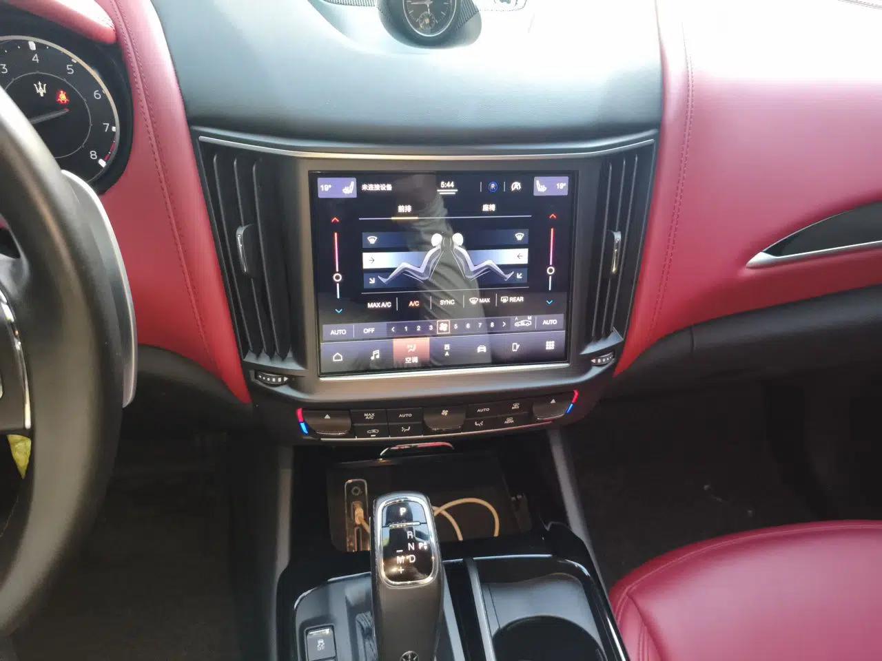 Maserati Levante 2021 3.0T Standard Edition — миниатюра 14