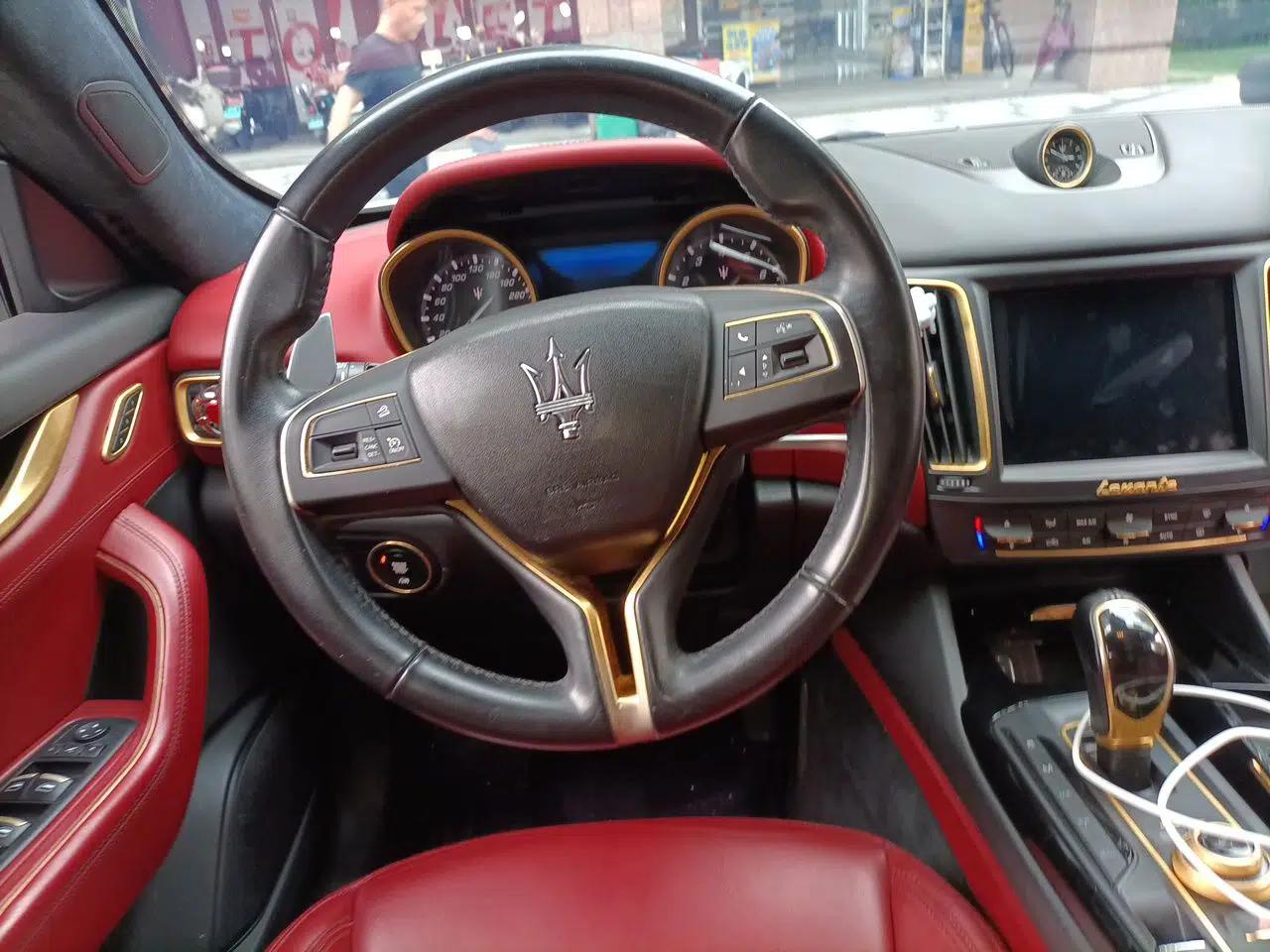 Maserati Levante 2016 3.0T S Standard Model — миниатюра 11