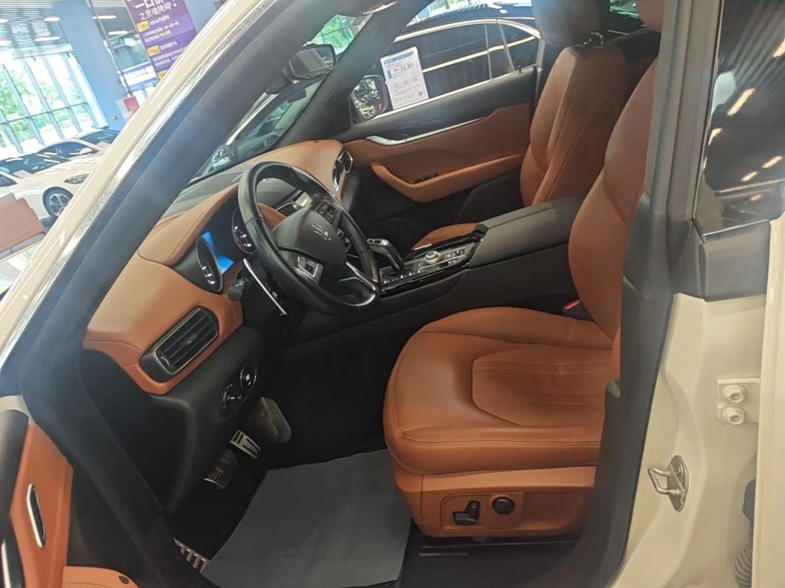 Maserati Levante 2019 3.0T Standard Version China VI — миниатюра 18