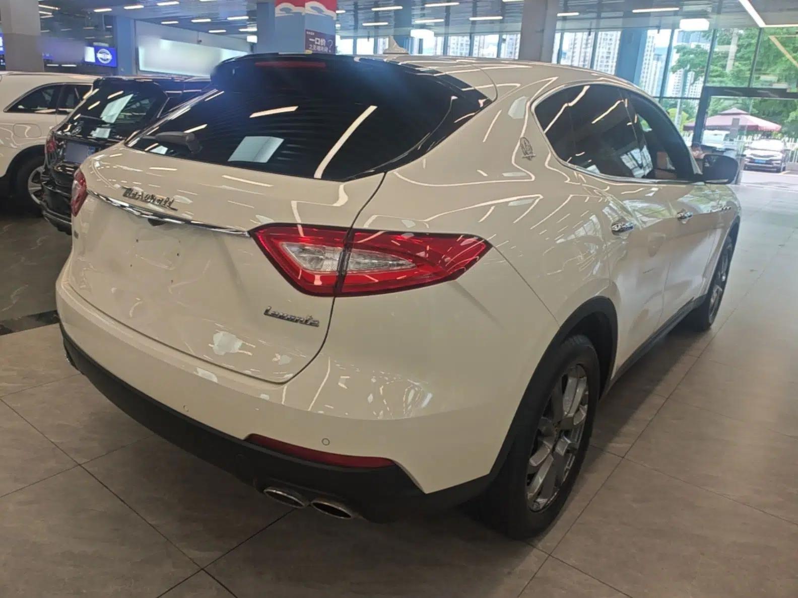 Maserati Levante 2019 3.0T Standard Version China VI — миниатюра 6