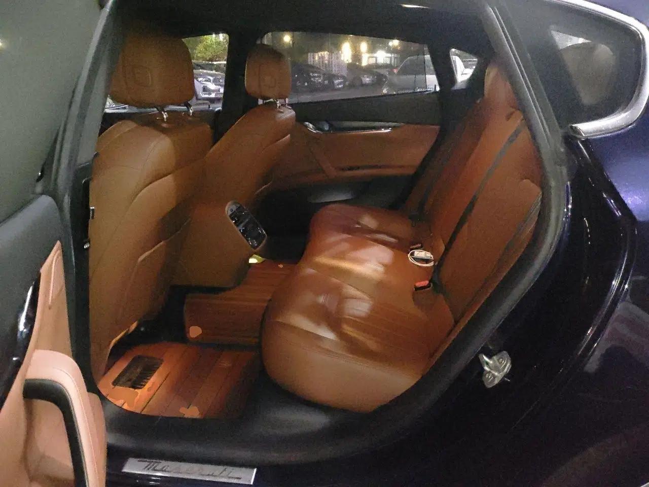 Maserati President 2015 3.0T Standard Model — миниатюра 18