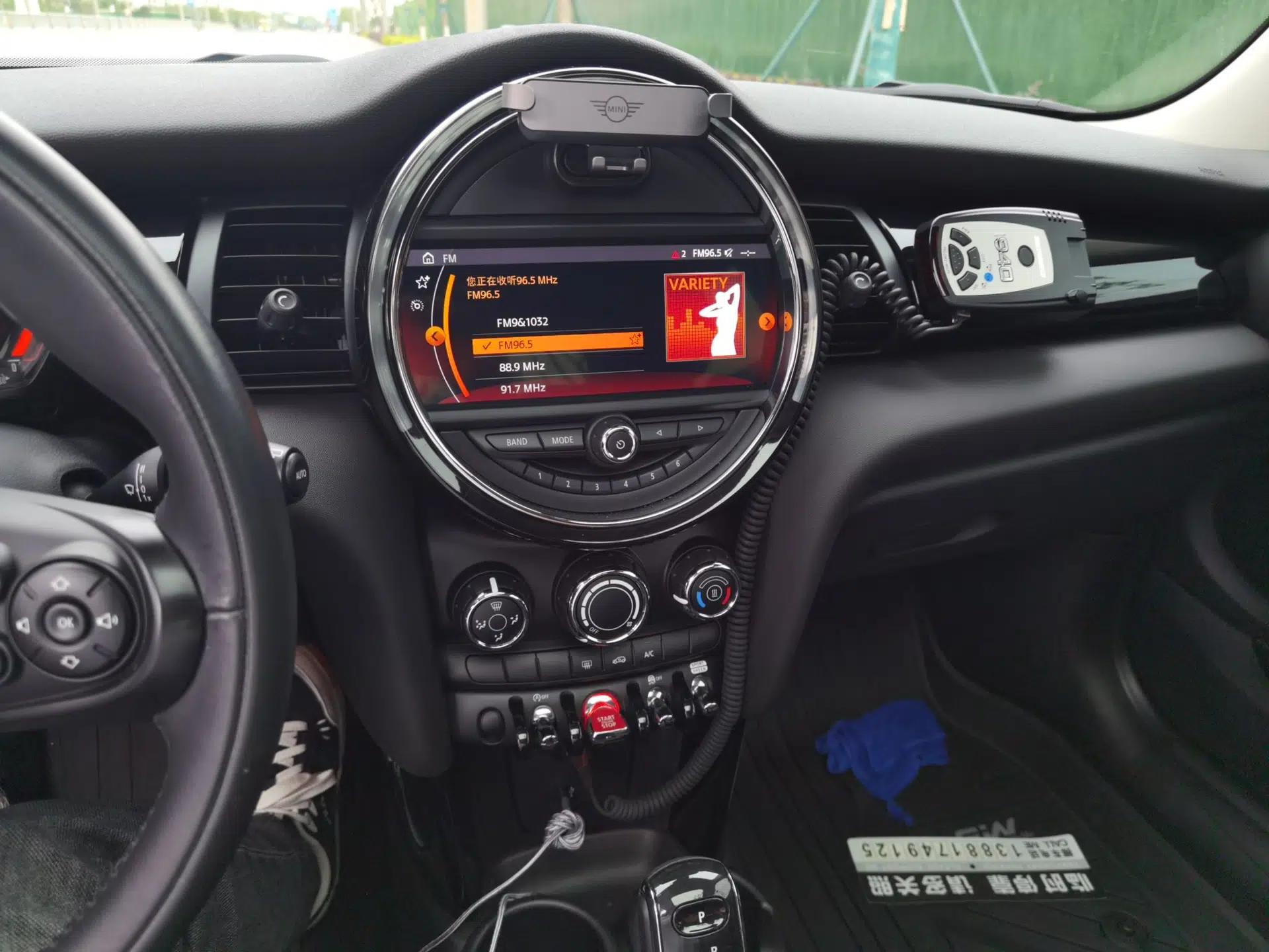 MINI 2019 1.5T COOPER Classic Edition — миниатюра 14