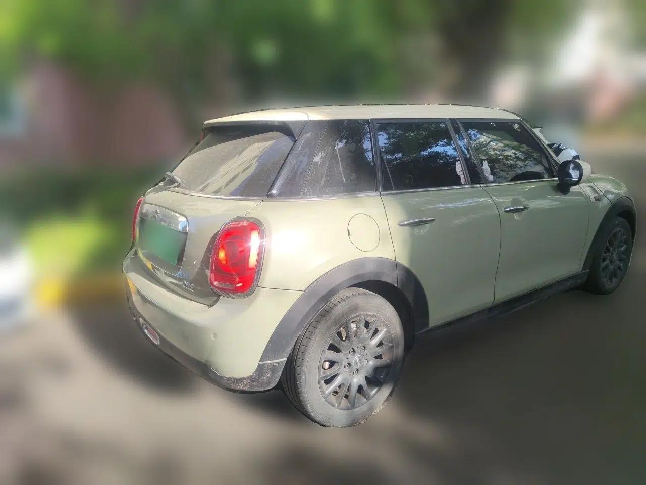 MINI 2021 1.5T ONE PLUS Five-Door Edition — миниатюра 6