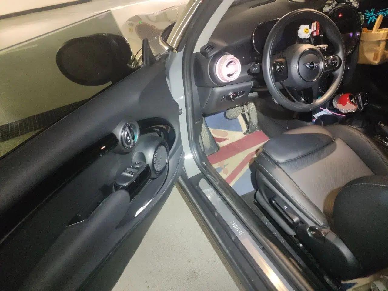 MINI 2021 1.5T COOPER Classic Edition — миниатюра 17