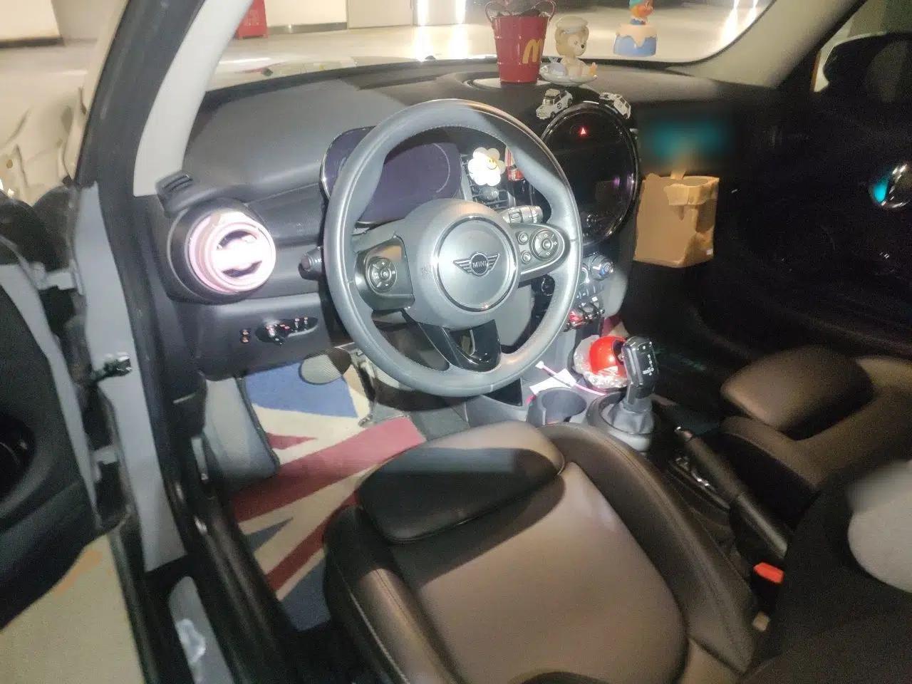 MINI 2021 1.5T COOPER Classic Edition — миниатюра 10