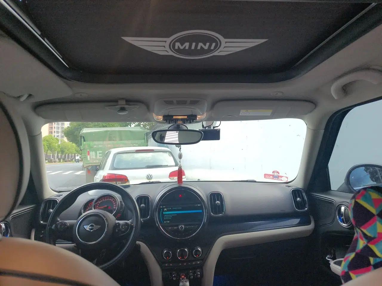 MINI Countryman 2017 2.0T COOPER S ALL4 Explorer — миниатюра 19