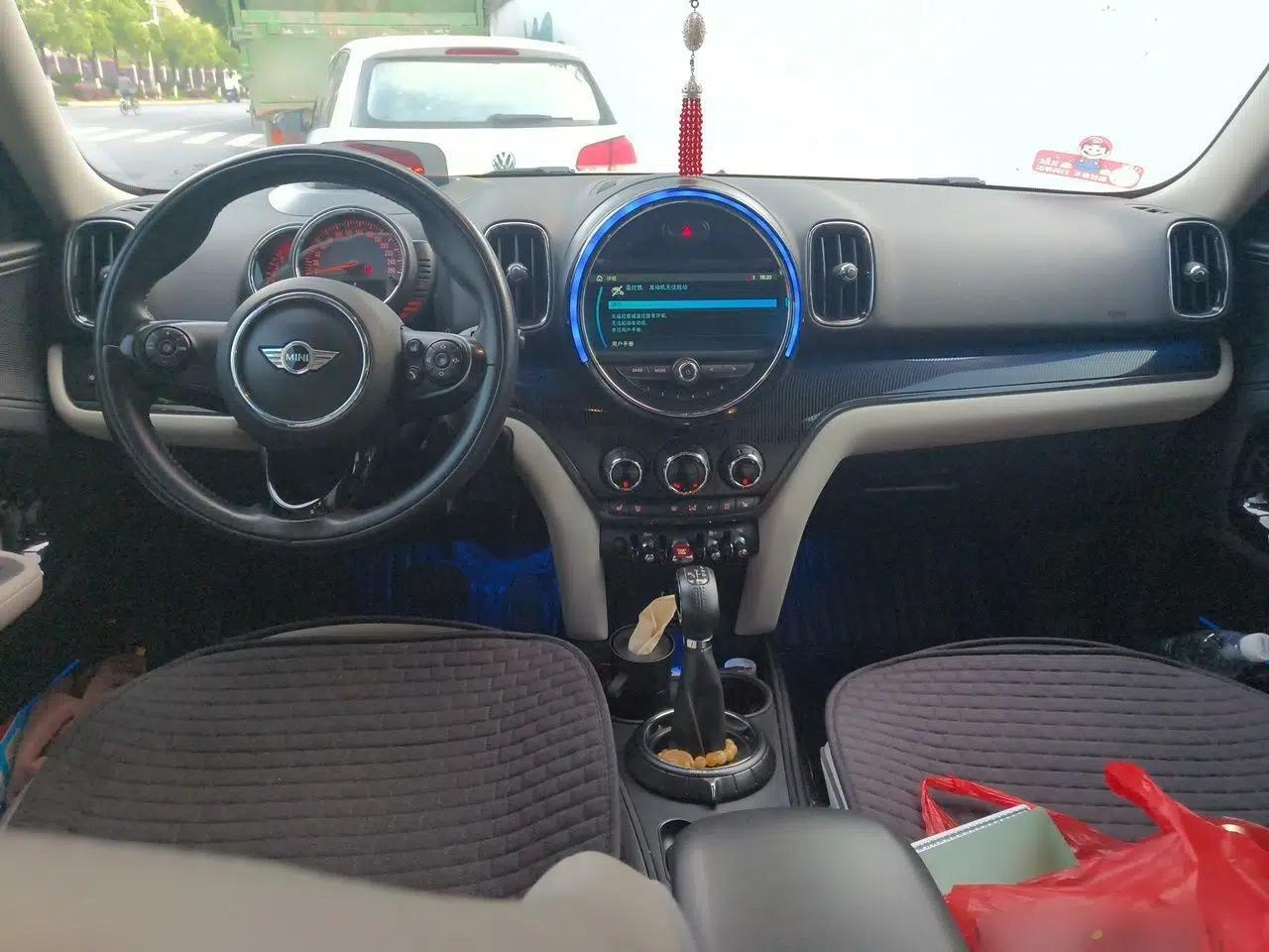 MINI Countryman 2017 2.0T COOPER S ALL4 Explorer — миниатюра 10