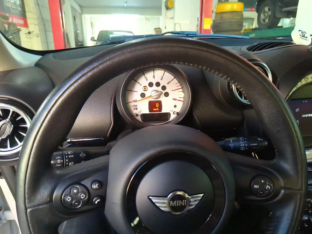 MINI Countryman 2013 1.6T COOPER ALL4 Excitement — миниатюра 12