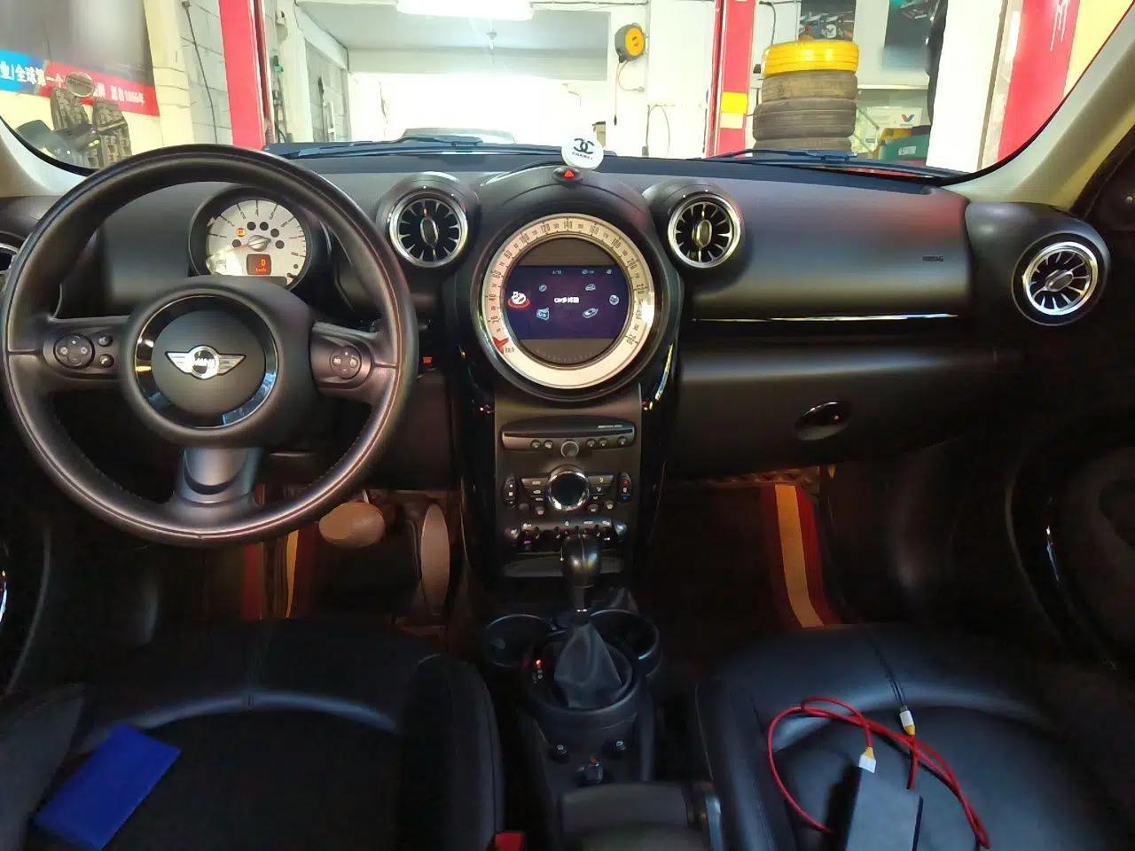 MINI Countryman 2013 1.6T COOPER ALL4 Excitement — миниатюра 10