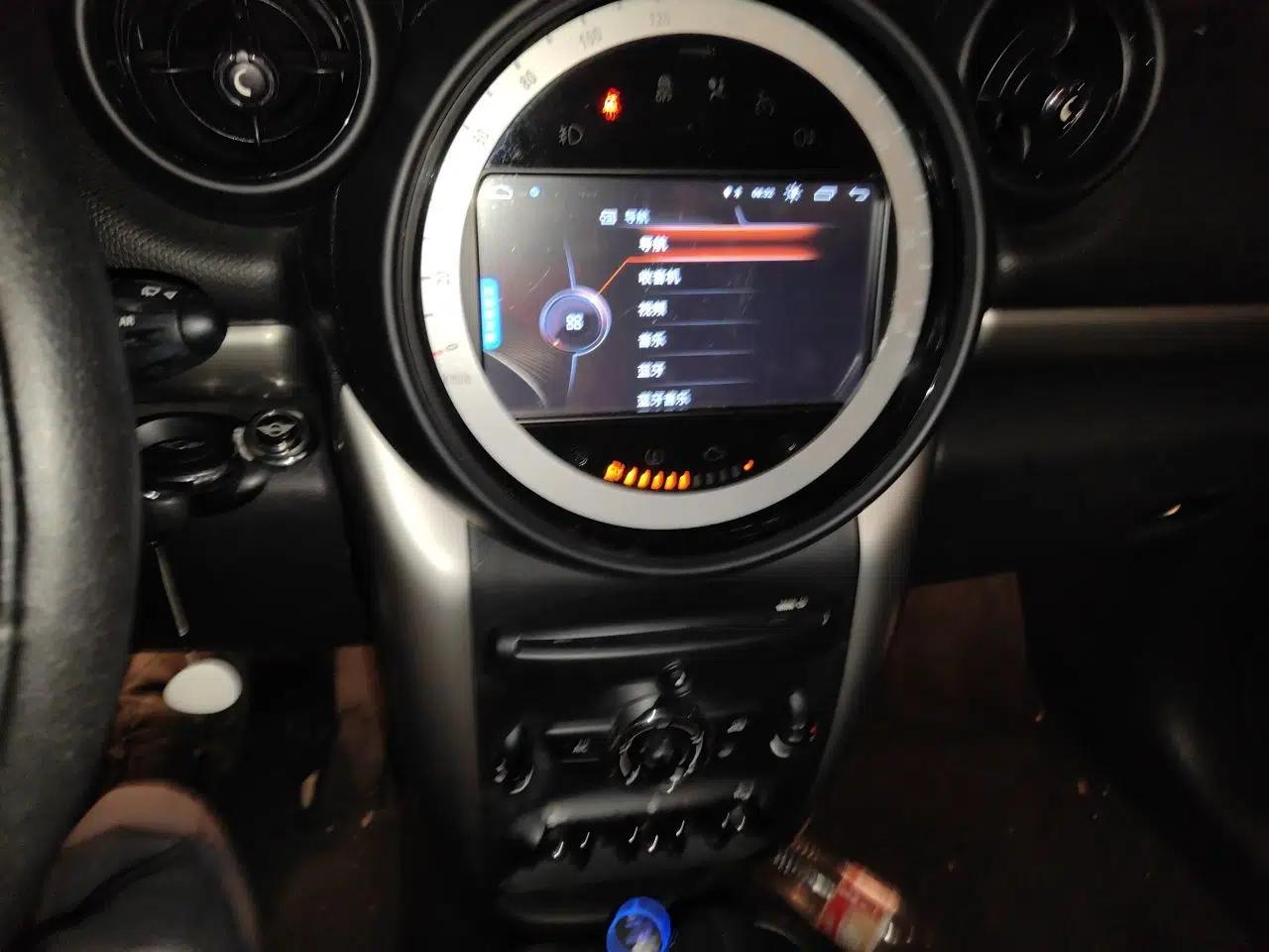 MINI Countryman 2014 1.6L ONE — миниатюра 14