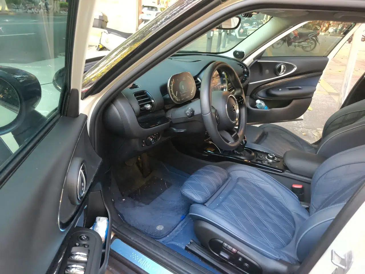 MINI Clubman 2023 2.0T COOPER S Connoisseur — миниатюра 17