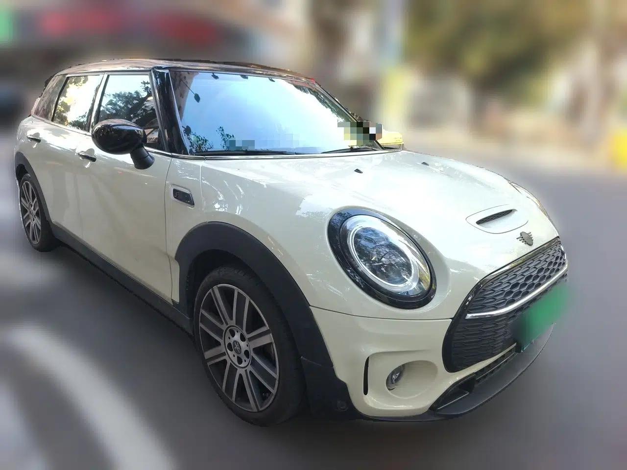 MINI Clubman 2023 2.0T COOPER S Connoisseur — миниатюра 3
