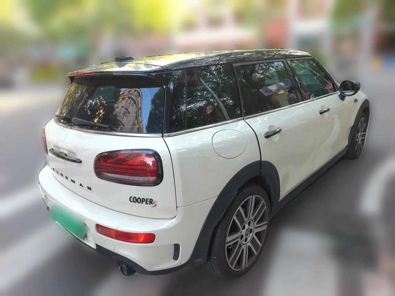 MINI Clubman 2023 2.0T COOPER S Connoisseur — миниатюра 6