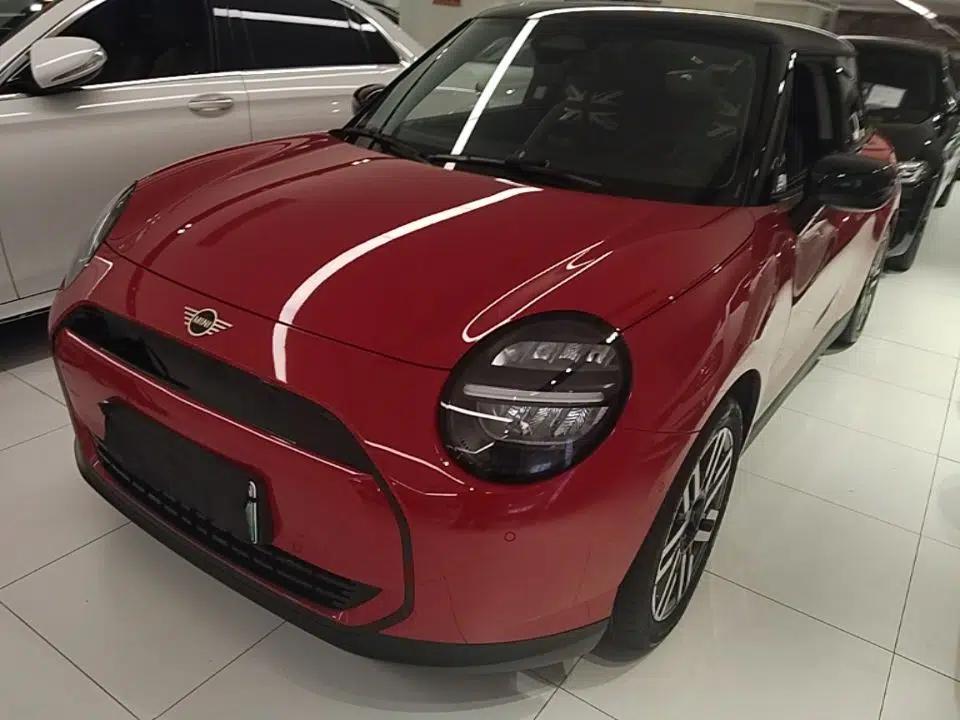 MINI Electric COOPER 2024 456km COOPER E Classic Edition — миниатюра 1