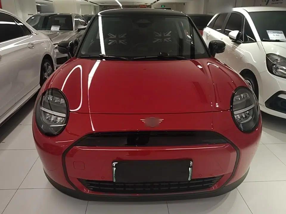 MINI Electric COOPER 2024 456km COOPER E Classic Edition — миниатюра 2