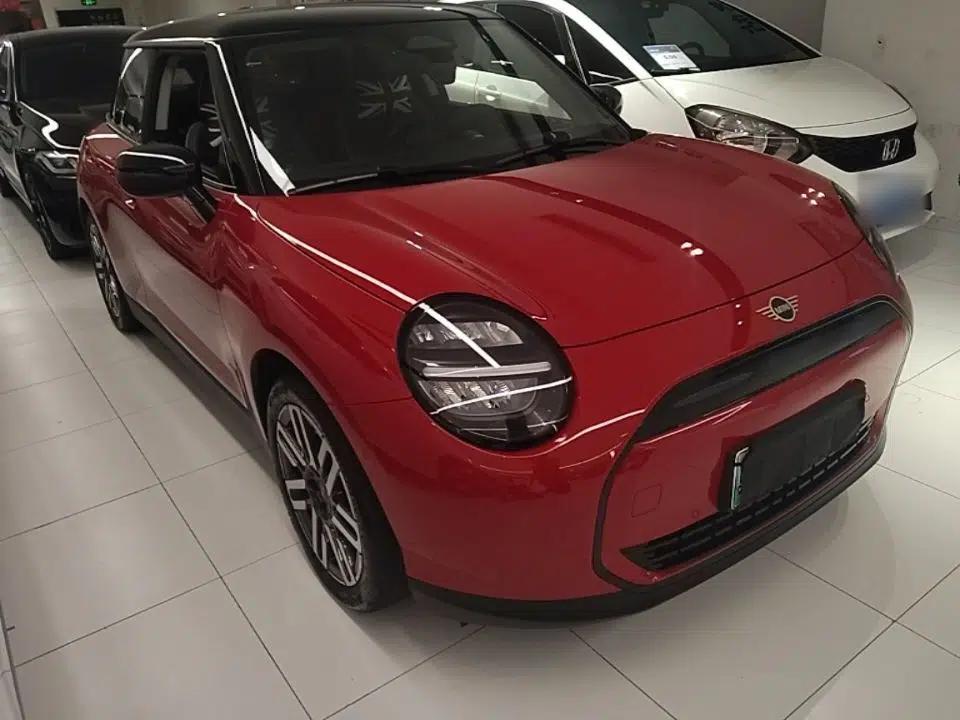 MINI Electric COOPER 2024 456km COOPER E Classic Edition — миниатюра 3