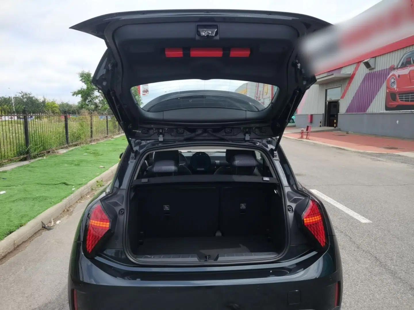 MINI Electric COOPER 2024 452km COOPER SE Artist — миниатюра 22
