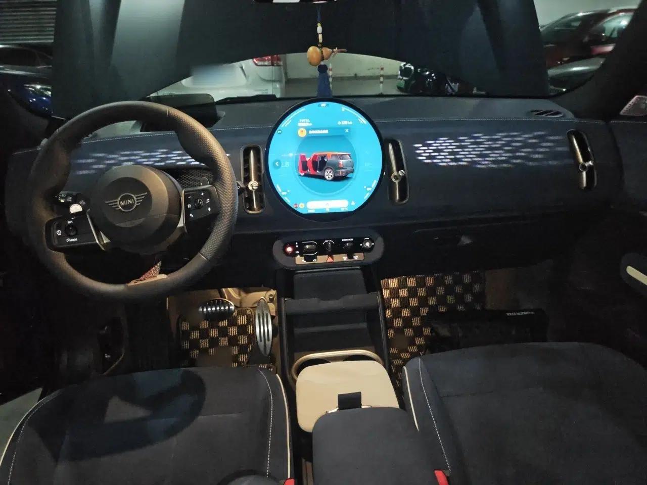 MINI JCM COUNTRYMAN 2024 2.0T JOHN COOPER WORKS — миниатюра 10