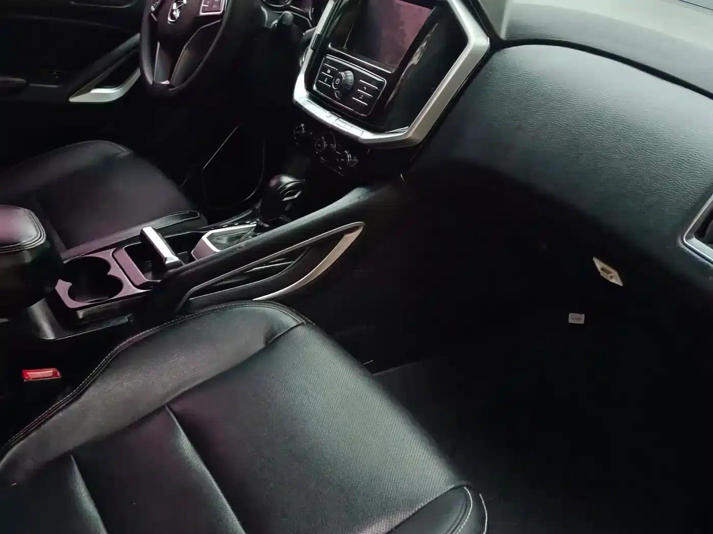 Yusheng S350 2016 2.0T Automatic 4WD Gasoline Luxury 5-Seater — миниатюра 4