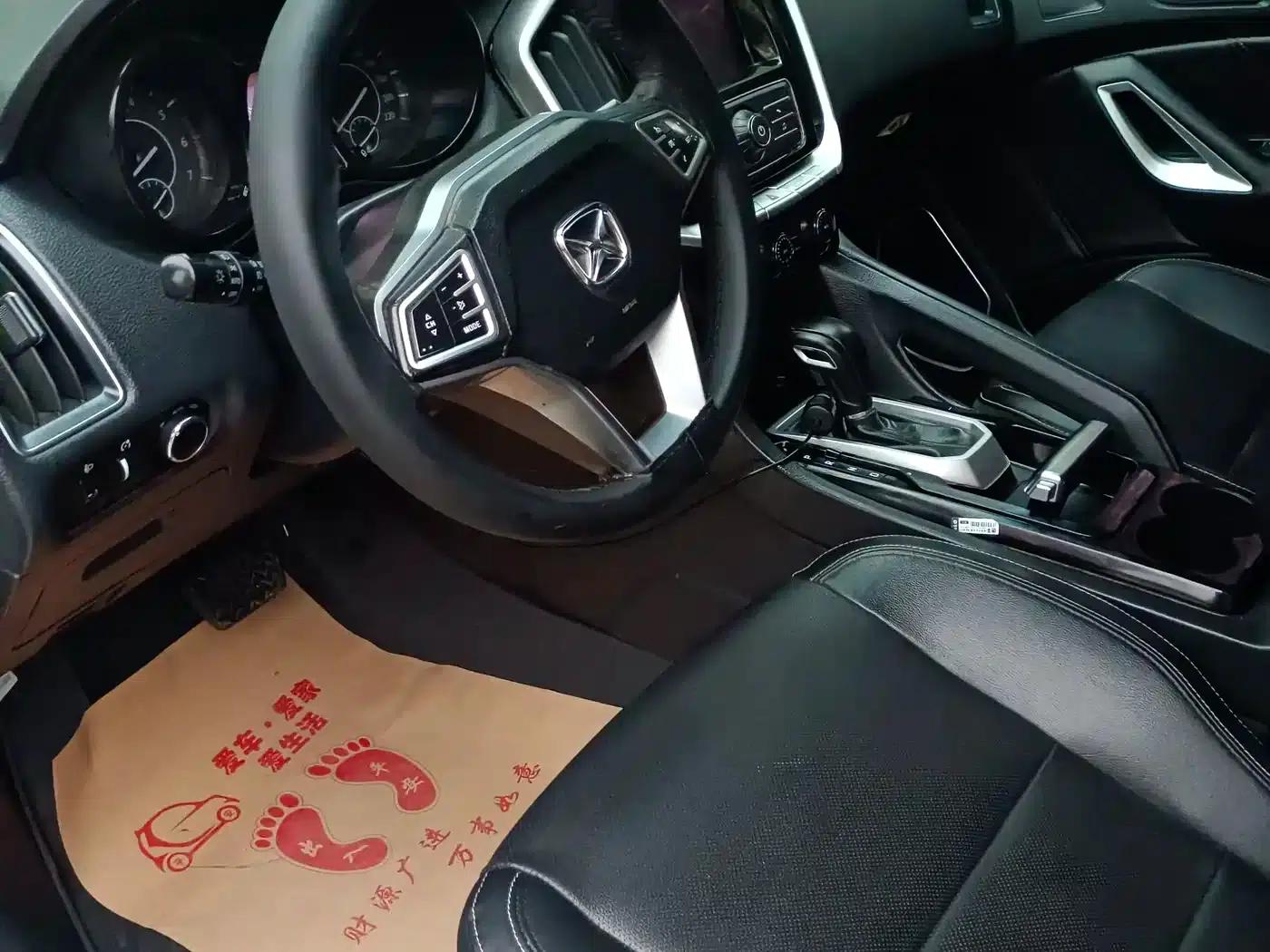 Yusheng S350 2016 2.0T Automatic 4WD Gasoline Luxury 5-Seater — миниатюра 6