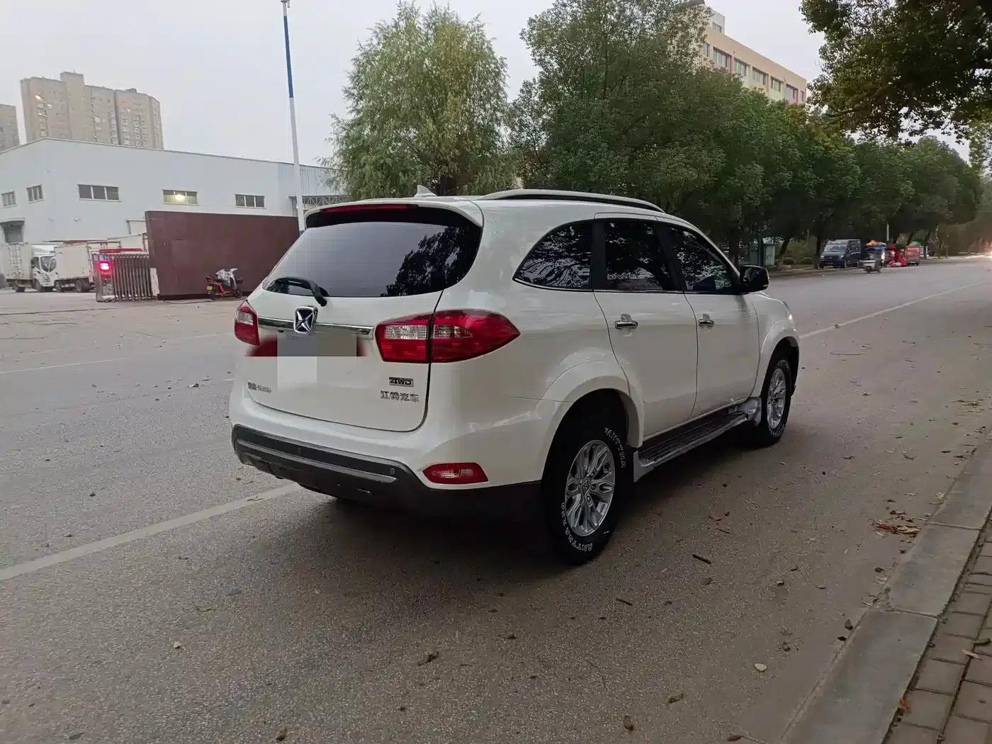 Yusheng S350 2016 2.0T Automatic 4WD Gasoline Luxury 5-Seater — миниатюра 7