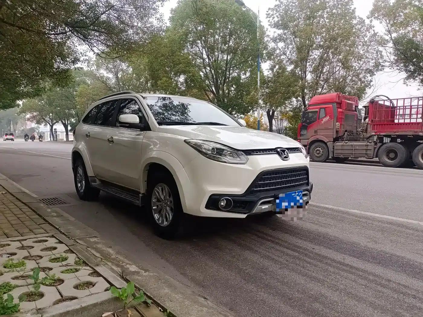 Yusheng S350 2016 2.0T Automatic 4WD Gasoline Luxury 5-Seater — миниатюра 2