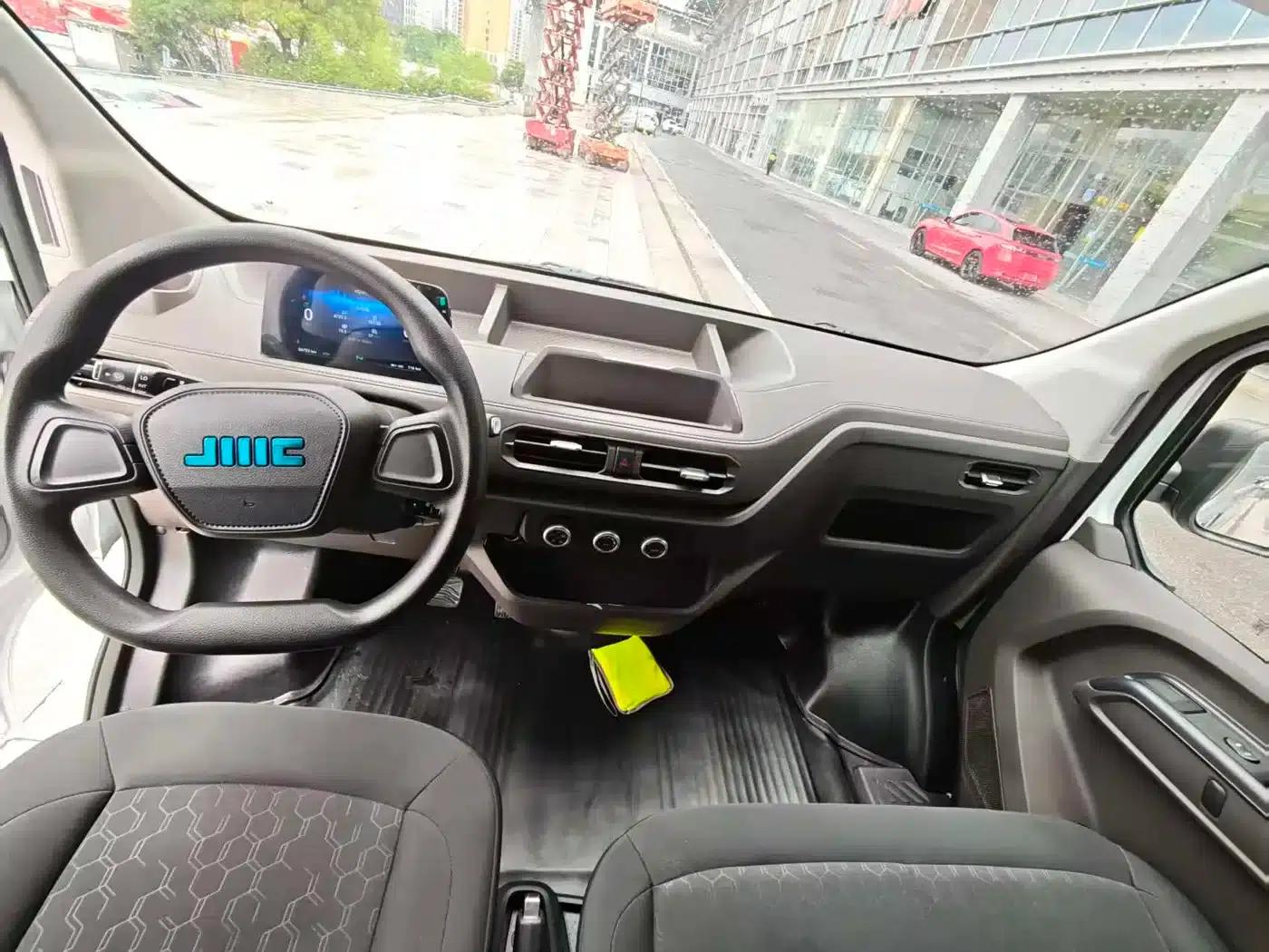 E-Fushun 2025 Model, Blind Window Version, 41.86kWh, Short Wheelbase, Low Roof, 3.0 Ton — миниатюра 14