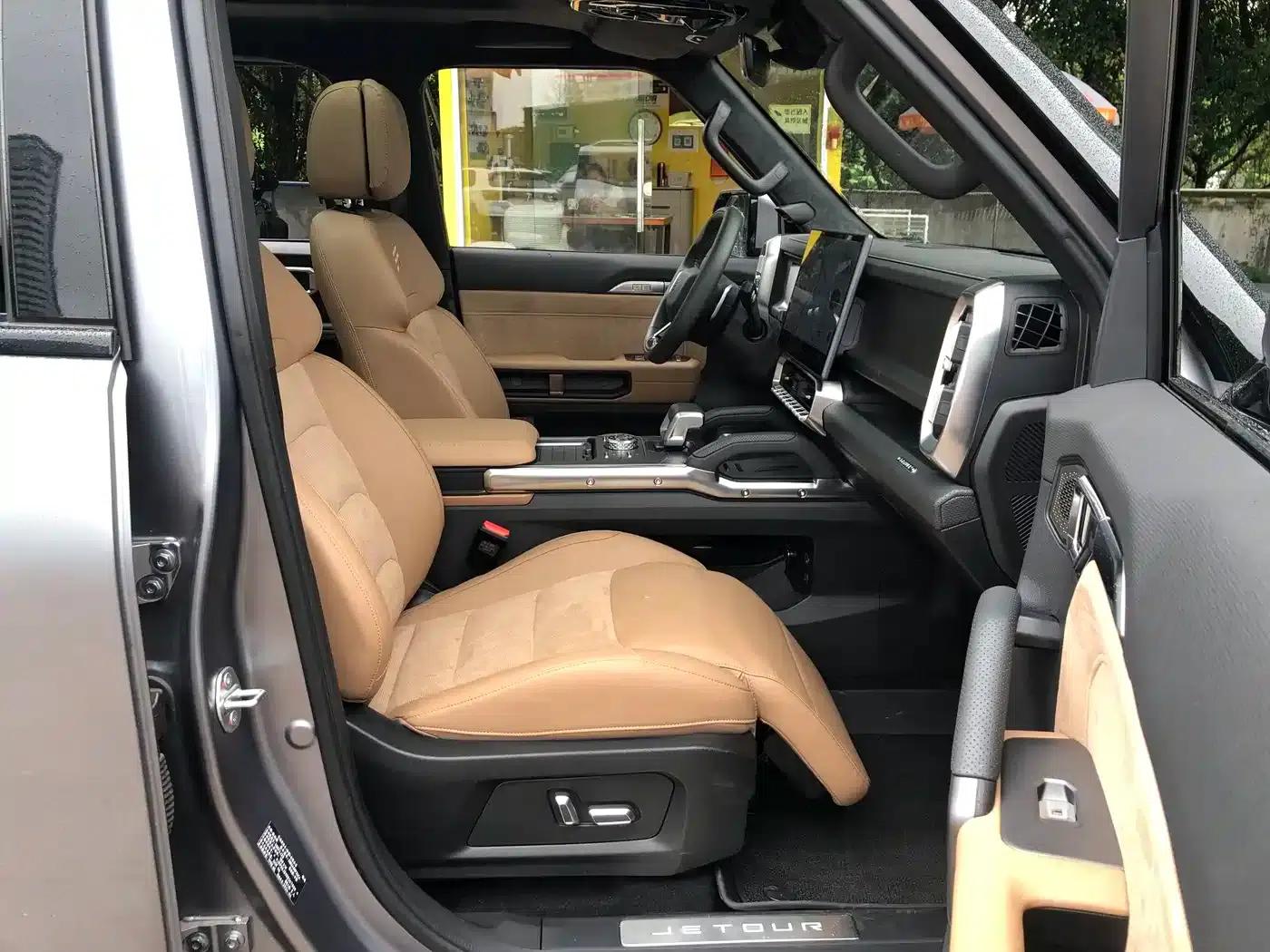 Jetour Traveler 2023 2.0T 4WD Adventure PRO+ — миниатюра 3
