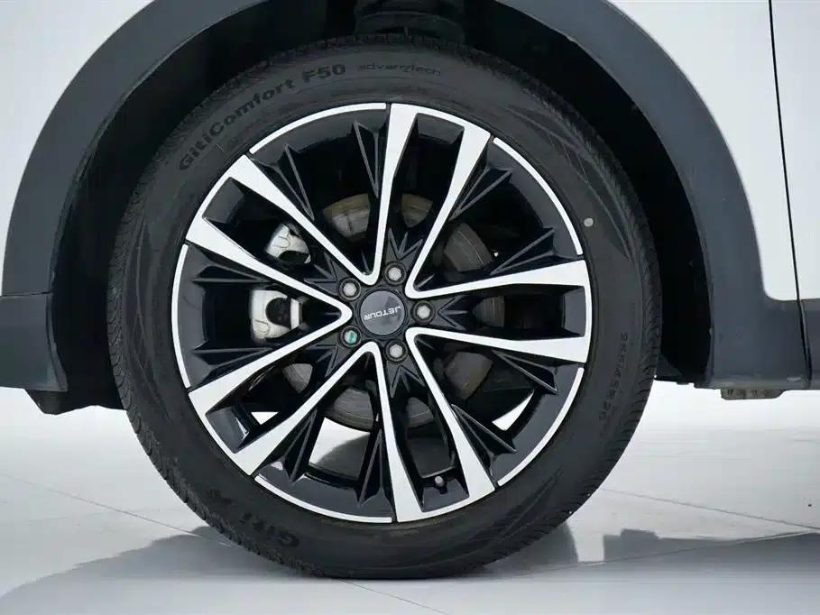 Jetour X70 PLUS 2025 1.5T Flagship Edition 5-seater — миниатюра 23
