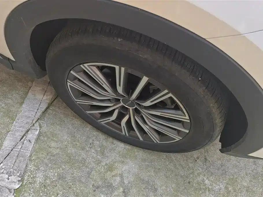 Jetour X70 PLUS 2023 1.5T DCT Warrior PLUS 7-seater — миниатюра 6