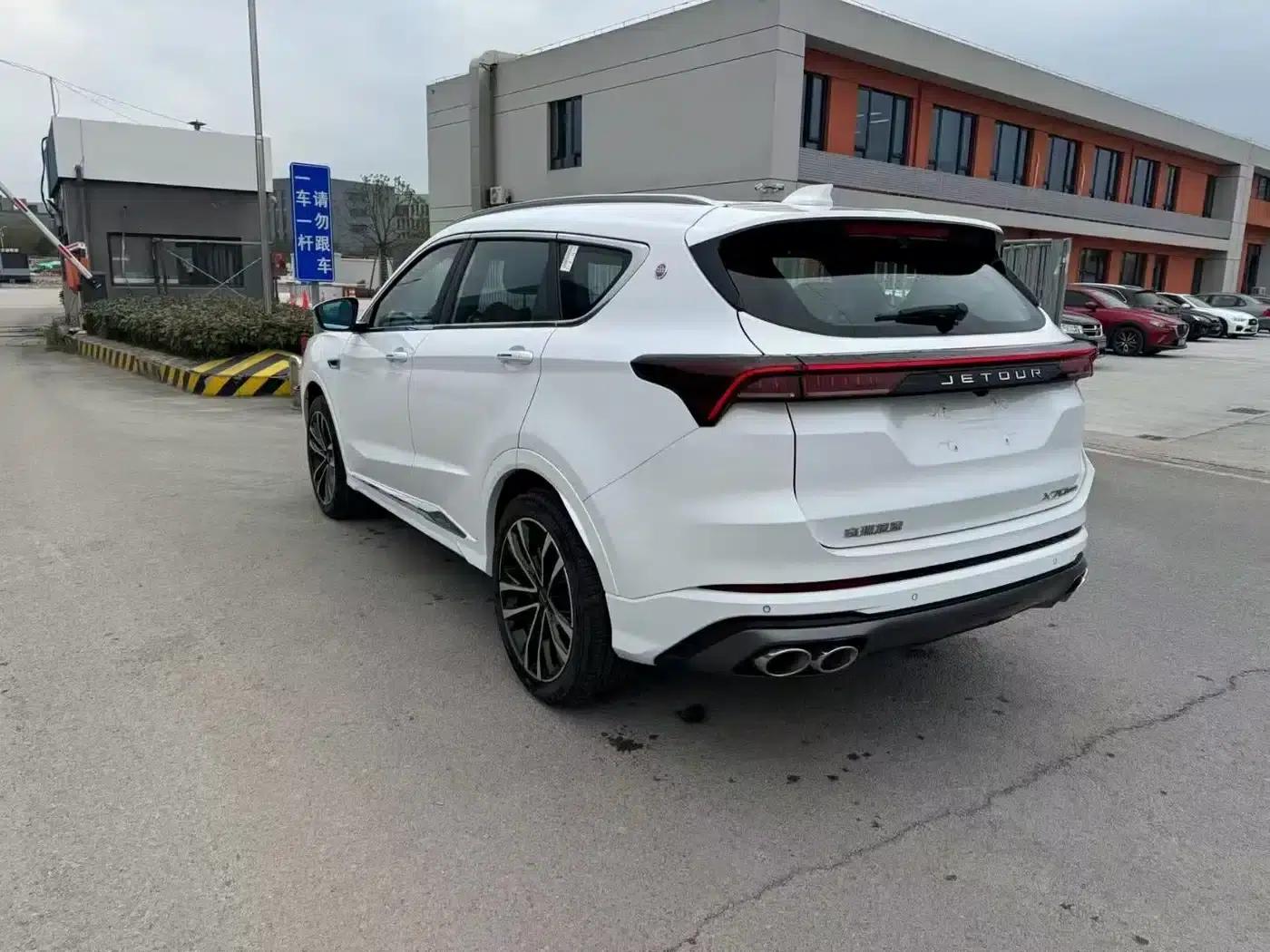 Jetour X70 PLUS 2021 1.6T DCT PRO+ 7-seater — миниатюра 11