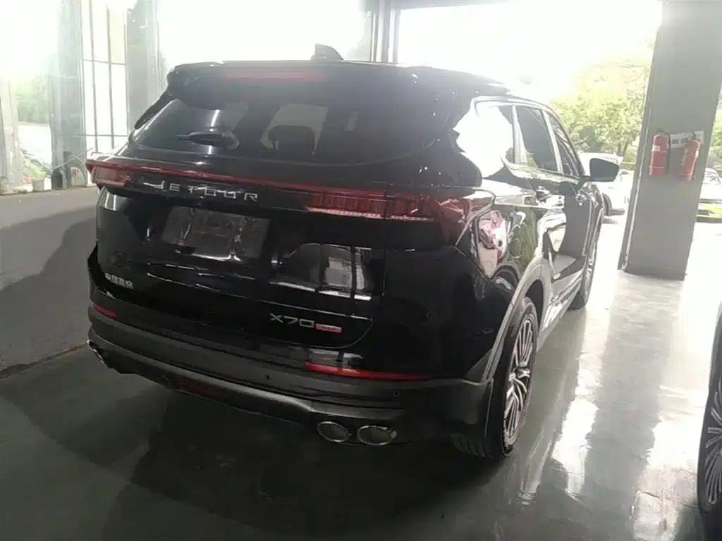 Jetour X70 PLUS 2023 1.5T DCT Warrior PLUS 7-seater — миниатюра 7