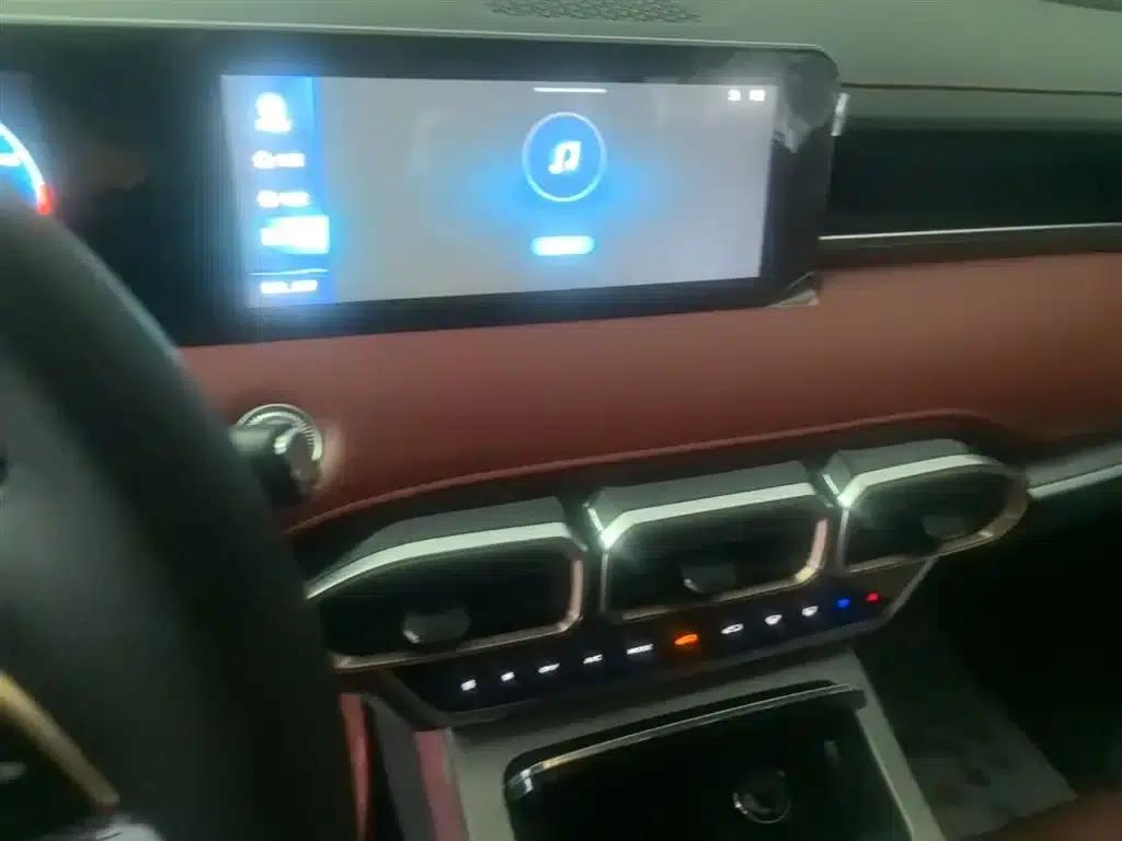 Jetour X70 PLUS 2021 1.5T DCT Mountain 5-seater — миниатюра 13