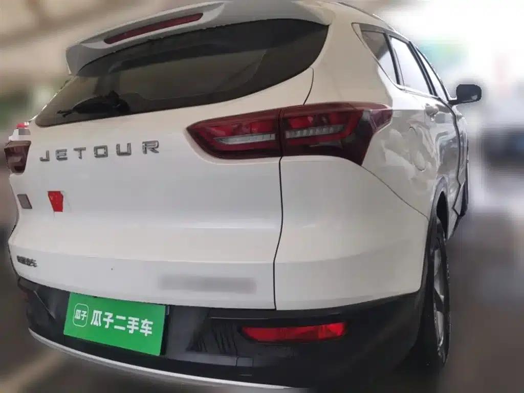 Jetour X70M 2020 Facelift 1.5T Manual Travel Companion 5-Seater — миниатюра 4
