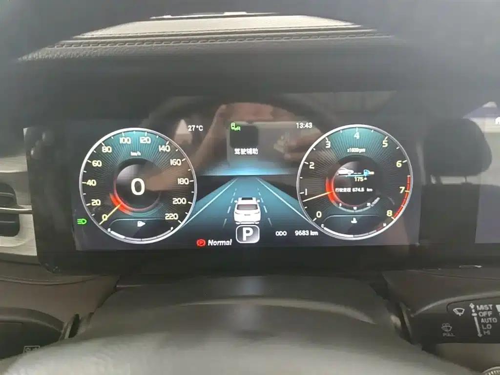 Jetour X95 2023 1.6T DCT Era Edition 7-seater — миниатюра 12