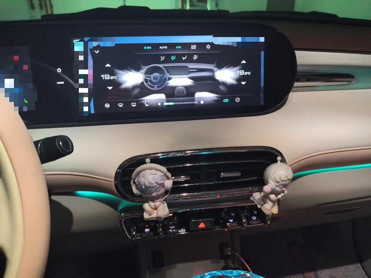 ORA Ballet Cat 2022 401 km Alice Edition — миниатюра 14