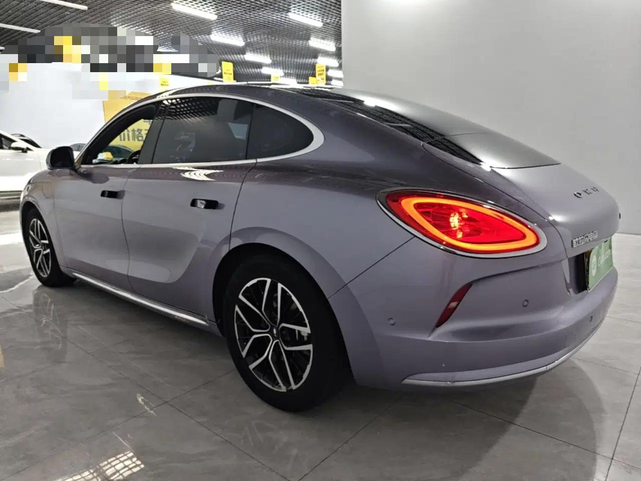 ORA Lightning Cat 2022 555 km Luxury Edition — миниатюра 4