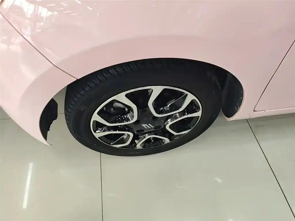 Yizhi EV3 2023 Youth Edition 251KM Standard Model — миниатюра 23