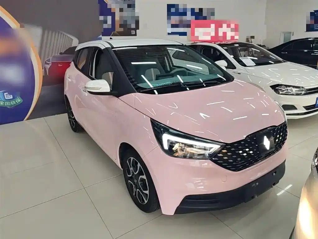 Yizhi EV3 2023 Youth Edition 251KM Standard Model — миниатюра 4
