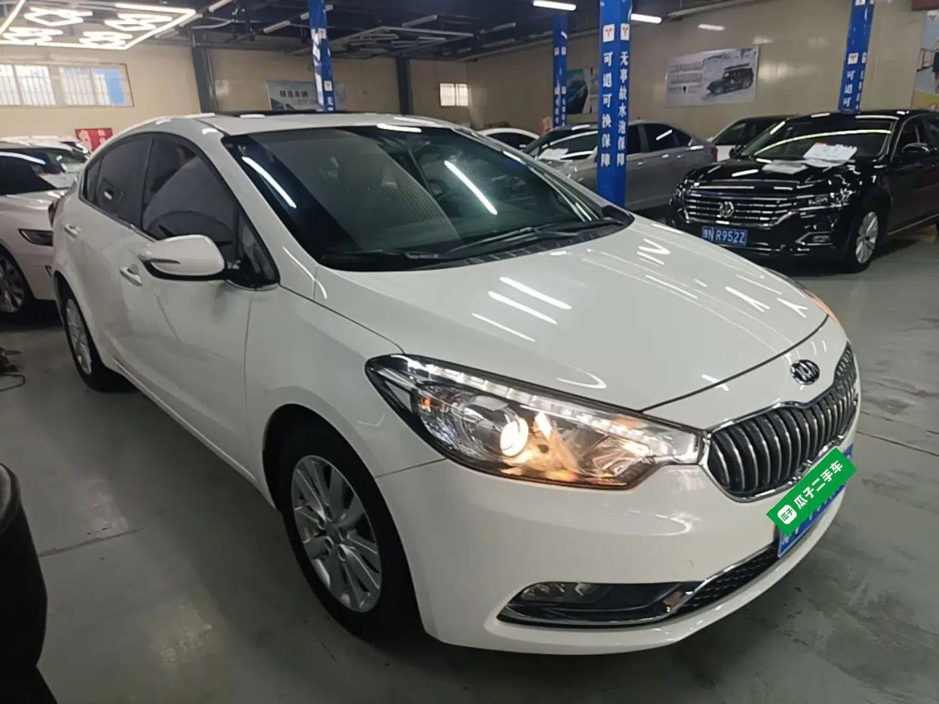 Kia K3 2015 1.6L Automatic DLX — миниатюра 3