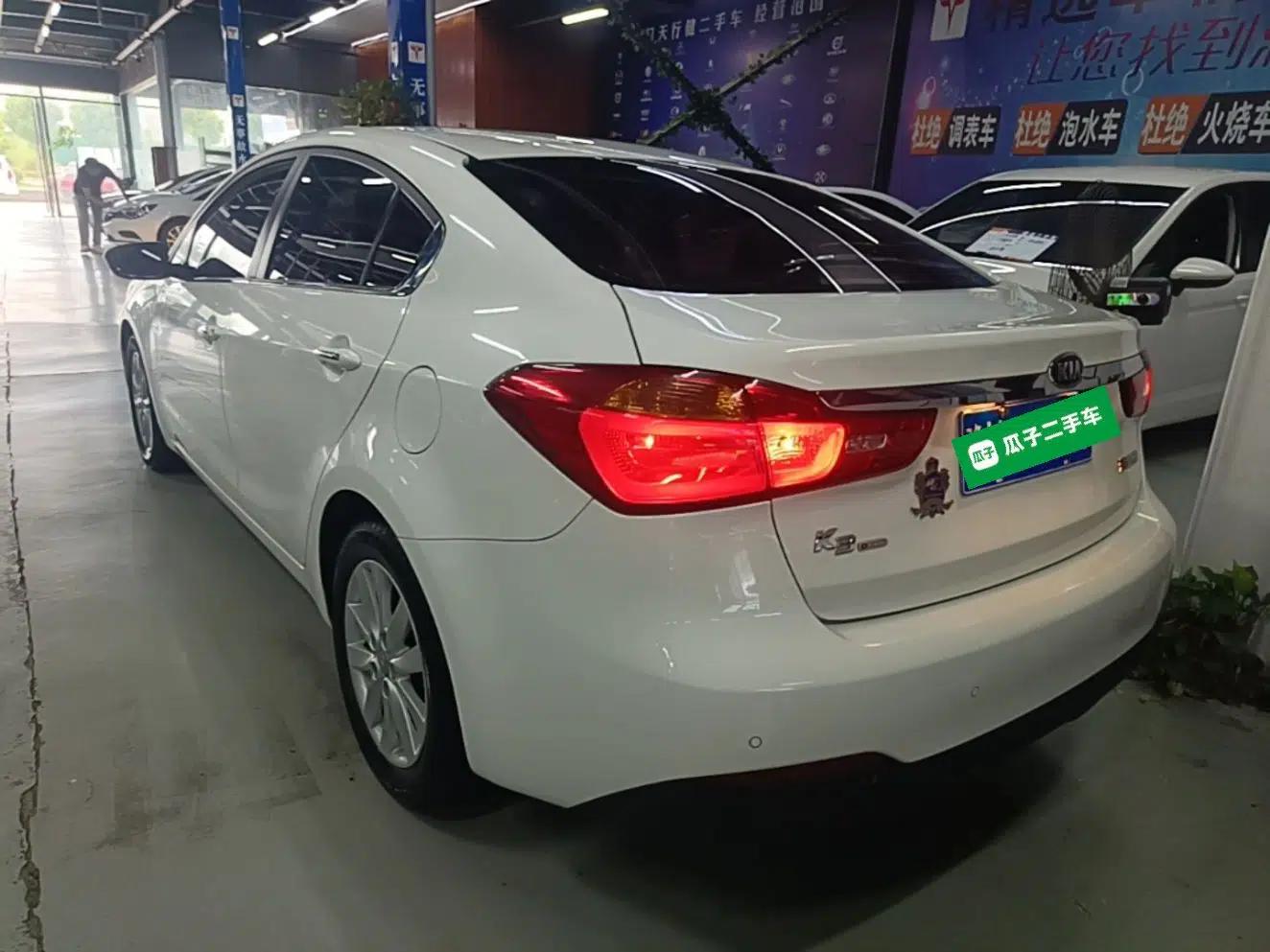 Kia K3 2015 1.6L Automatic DLX — миниатюра 4