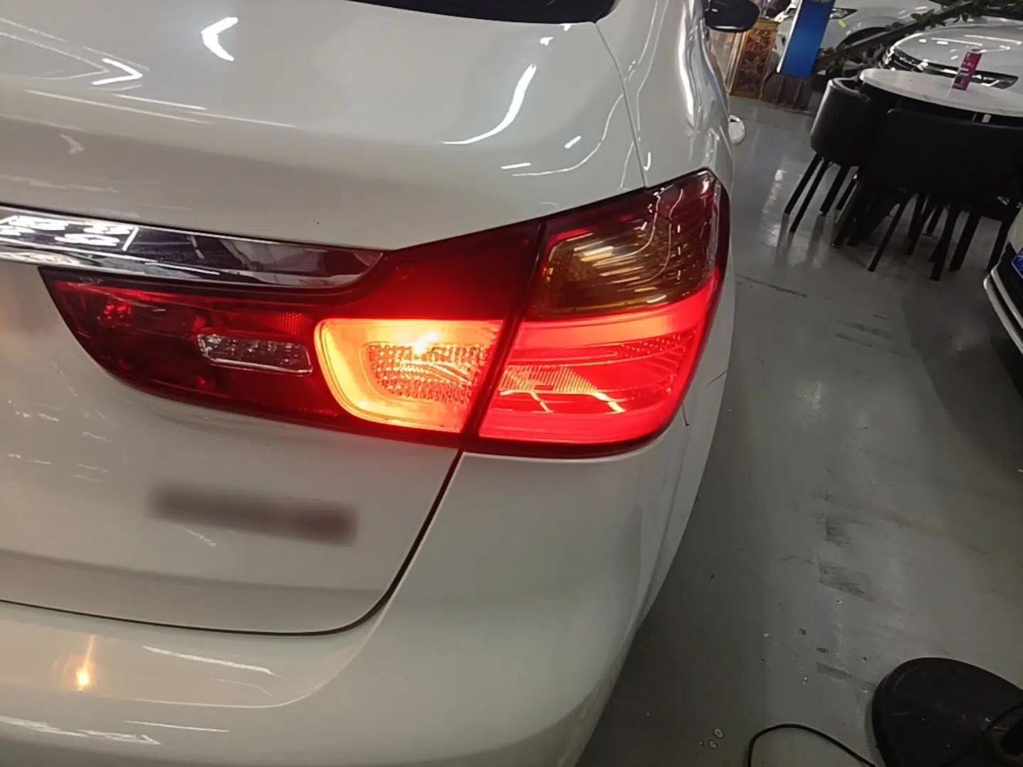 Kia K3 2015 1.6L Automatic DLX — миниатюра 7